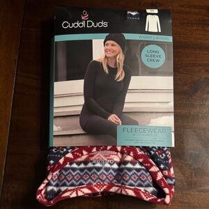 Cuddl Duds, Long Sleeve Crew Fleece.  Size M.  NWT